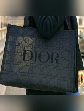 Dior Beauty Geometric Mesh Tote Bag - VIP